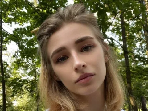 pussy cam model AmandaChau