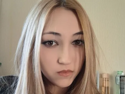 webcam stream model AmyRile