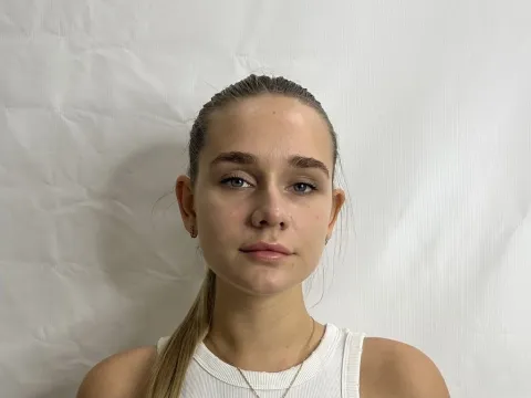 feed live sex model AnastashaHill