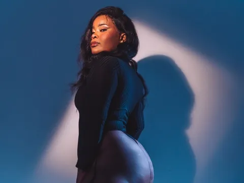 live sex model ArianaManson
