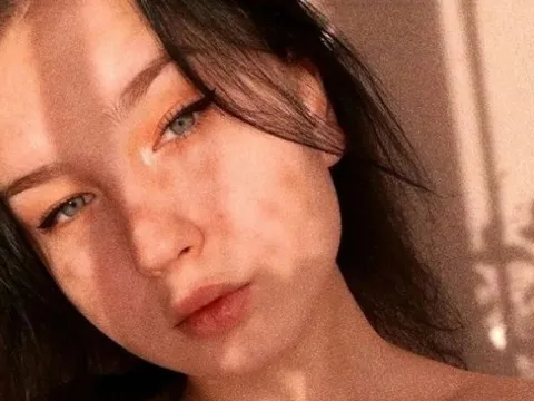 live online sex model AvanaSoft