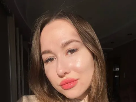 amateur teen sex model DaisyGee