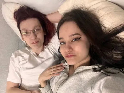 teen webcam model EditAndGaryn