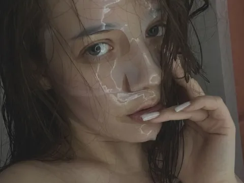 Heb een live chat met webcammodel ElwineFlood
