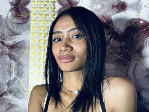 live cam2cam model EmiliePierre