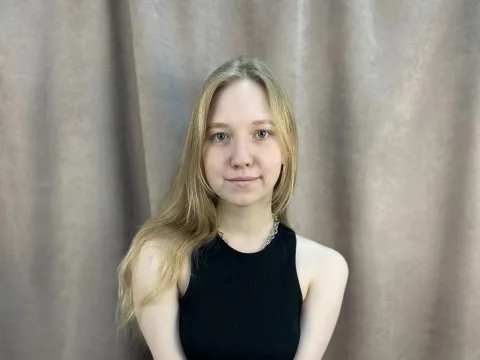 Heb een live chat met webcammodel ErleneCoup