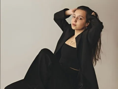 jasmin webcam model ErlinaBrowning