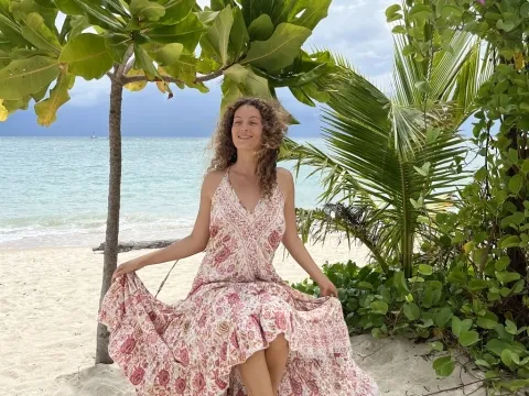 Heb een live chat met webcammodel EsmeraldaMali