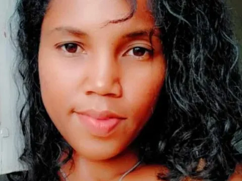web chat live model GinBrooks