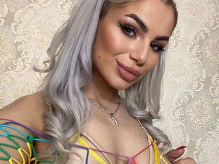 live real sex model IrissBela