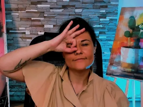 adulttv chat model JuliaElmer