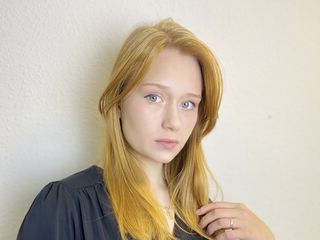 adult video model JulianaDace