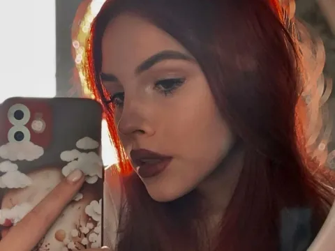 nude webcams model KareliyaKelly