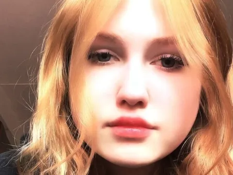 peep show model KateMoores