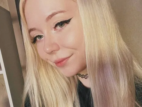 cock-sucking porn model KatherineNichols