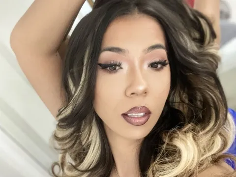 live sex chat model KiaraDevlyne