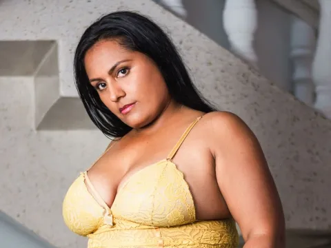 rock bitch model LarissaEvans
