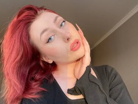 live web chat model LindaSvon
