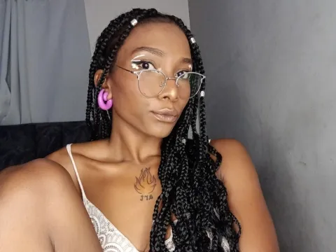 adult sex cam model MajoSmit