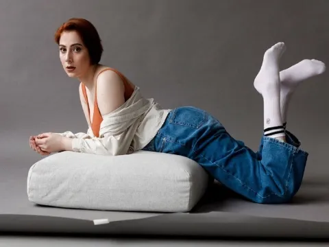 adult cam model MelisaCloud