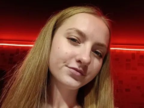 teen cam sex model MoireSenn