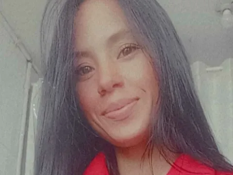 teen webcam model MonicaAlvares