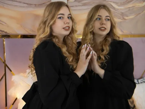 live sex model NolaWinters