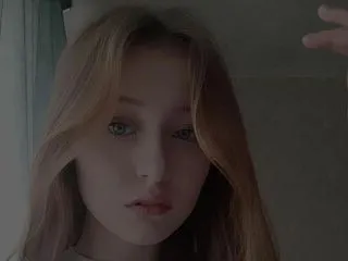 live cam2cam model RoseBucher