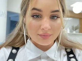 adult chat tv model RrianaRienn