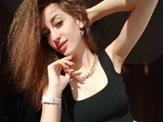 adult webcam model SaraChris