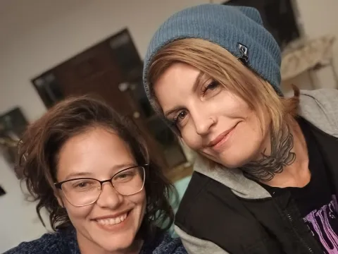 pussy licking model SkyandGabby