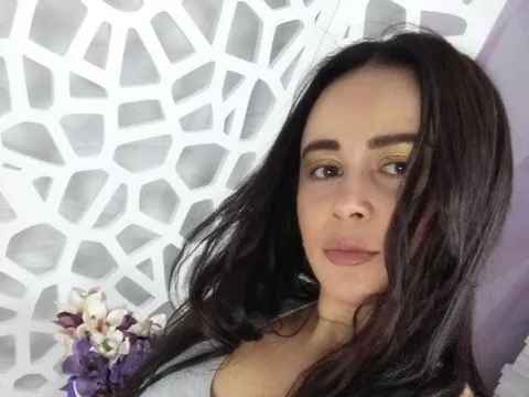 nude webcam chat model SophieHood