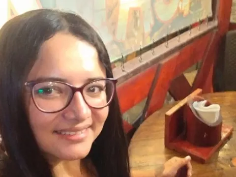 live webcam chat model SophieRose