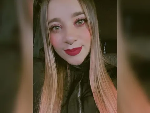live web sex model SophieSophie
