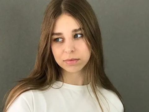 adult video model SynnoveGoodwyn